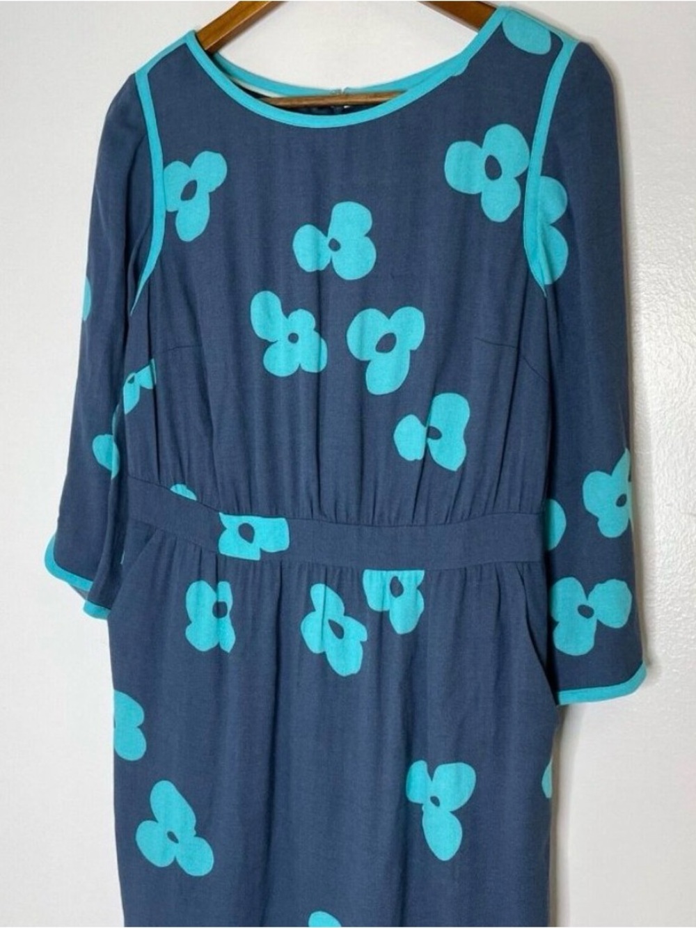 Boden Blue Floral 3/4 Sleeve
Round Neck Dress Size 8R - Picture 3 of 7